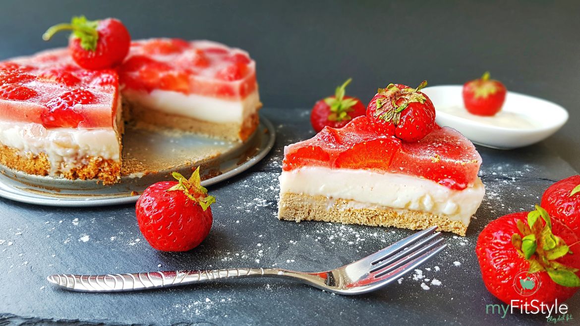 Gesunder Erdbeerkuchen mit Vanillepudding - Fruchtig &amp; lecker